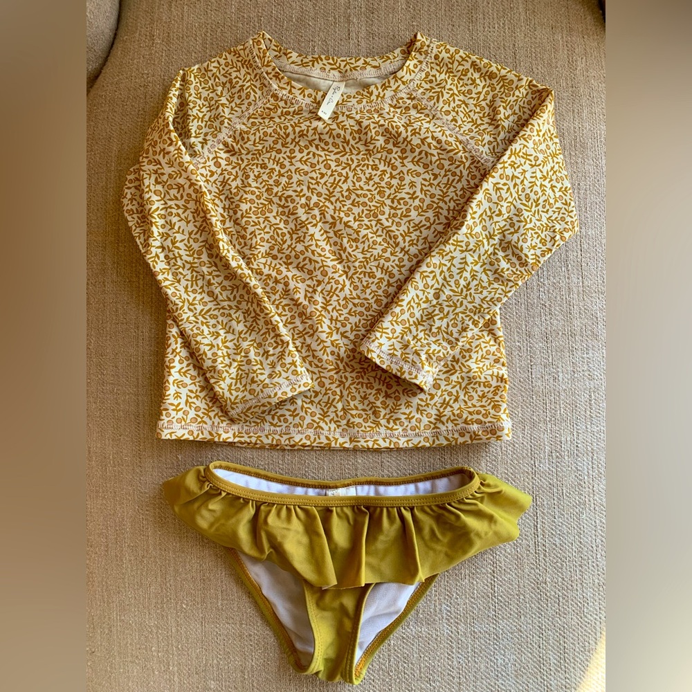 Rylee + Cru Girl’s Rashguard Swim Shirt and Ruffle Bottoms Size 4-5 Years